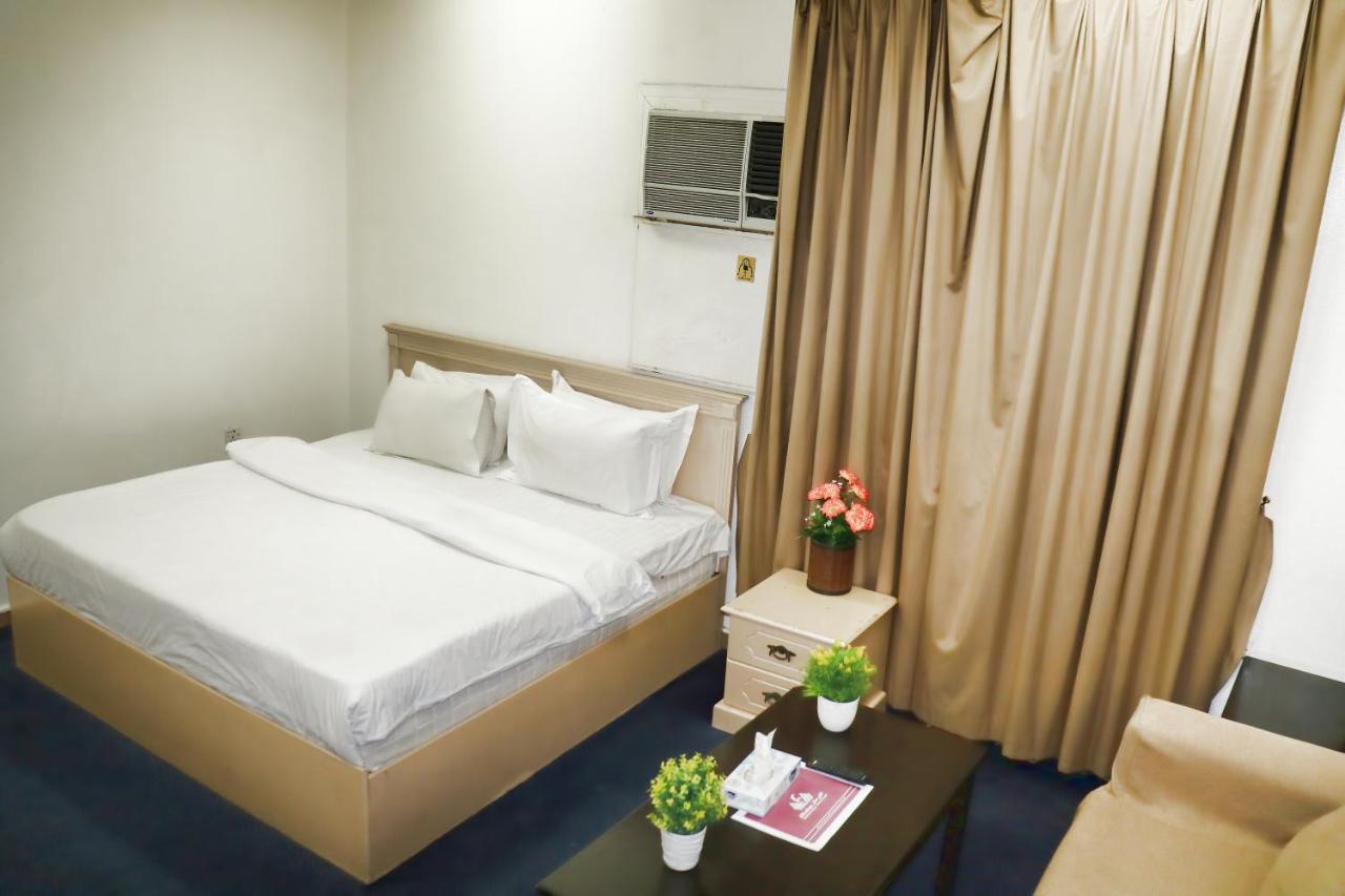 Al Farhan Hotel Suites Riyadh Eksteriør bilde