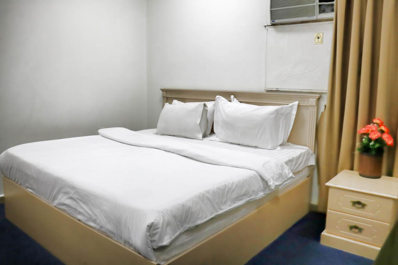 Al Farhan Hotel Suites Riyadh Eksteriør bilde